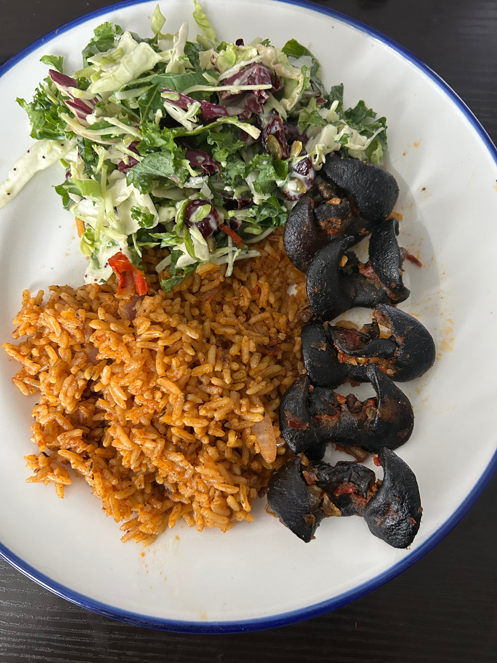 A-10pcs Medium African Bush Snails – Fresh Nigerian Snails, Clean and Ready to Cook (Winnipeg, Canada)
