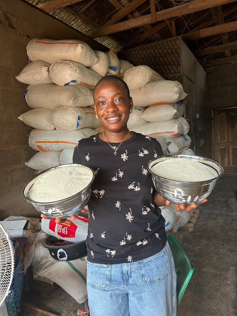Stone-free sour Ijebu Garri for soaking with cold water, milk, or groundnut